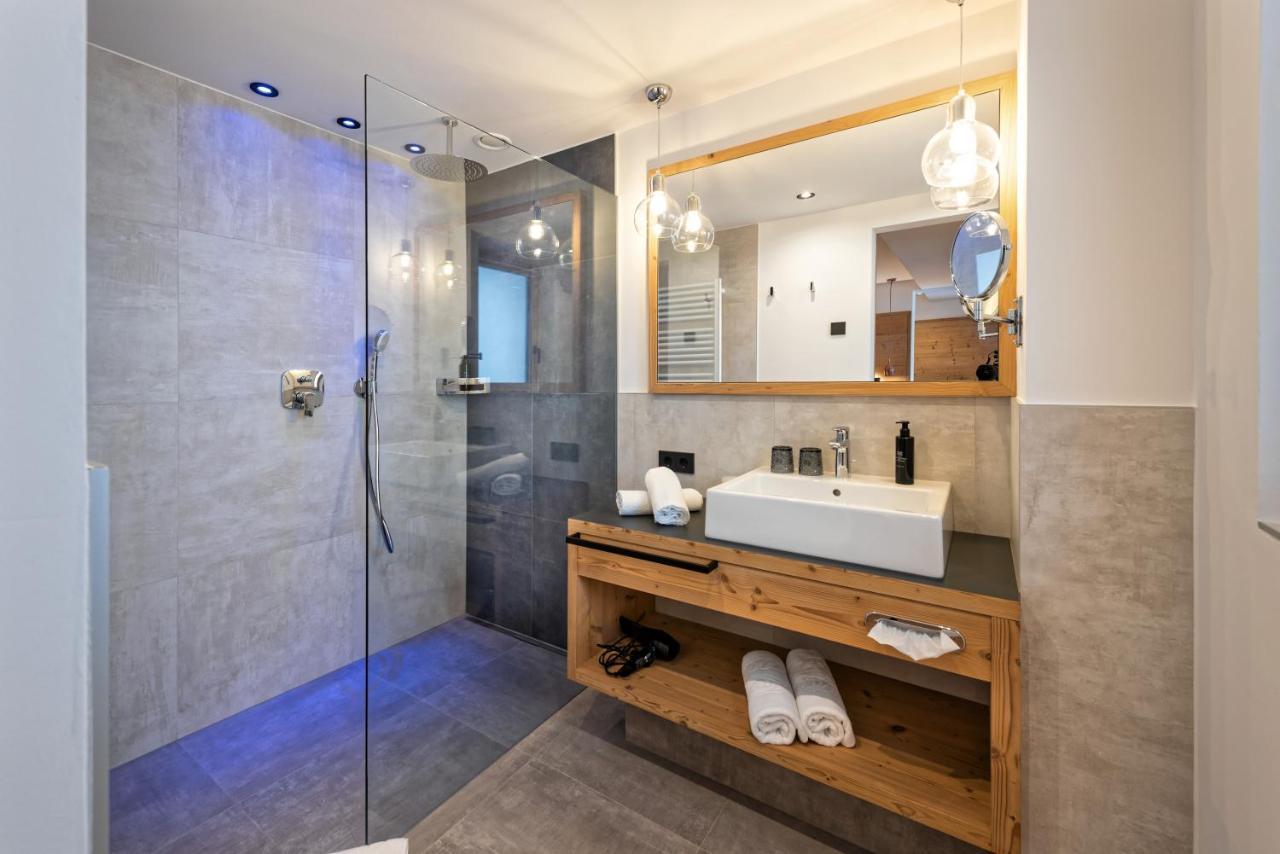 Hotel Zum Mohren Резия Екстериор снимка
